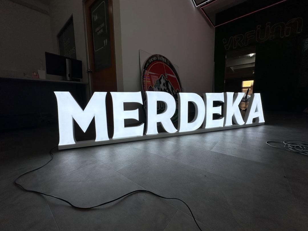 Merdeka 3D Frontlit Stand